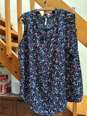 2X Navy Floral Sleeveless Women's Top LNWOT